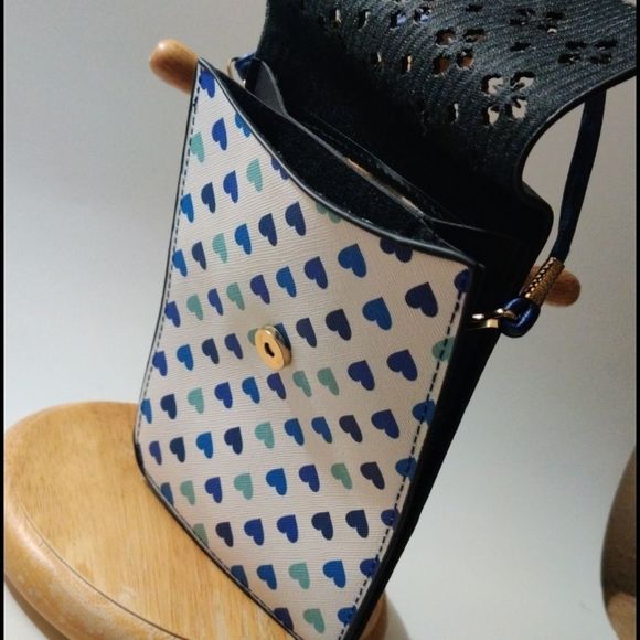 Heart Pattern Mini Cross Body‎ - Picture 10 of 13